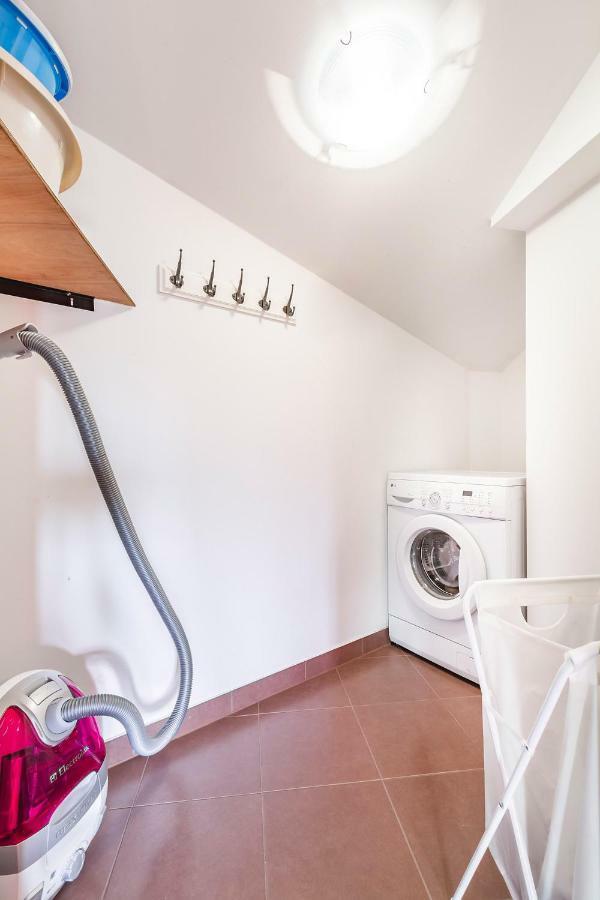 Apartment Lena ริเยกา ภายนอก รูปภาพ